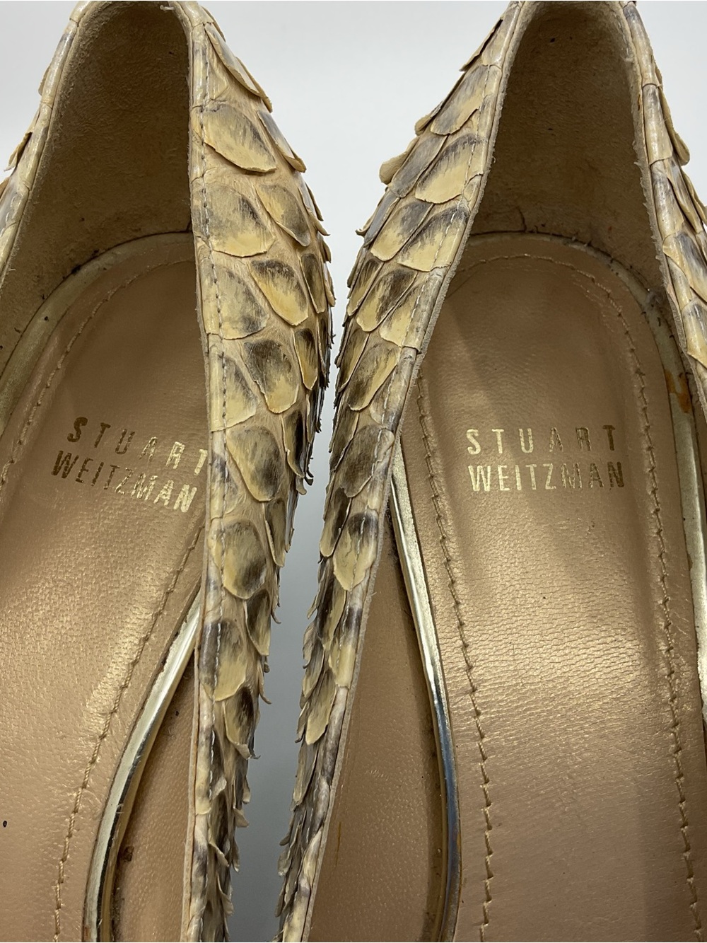Stuart Weitzman Beige Python-Texture Pointed Toe Heels - Picture 4 of 11